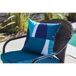 Style Selections Blue Geometric Patterns Outdoor Cushion - 16-in x 16-in -STYLE SELECTIONS Online Shop 49235149d L